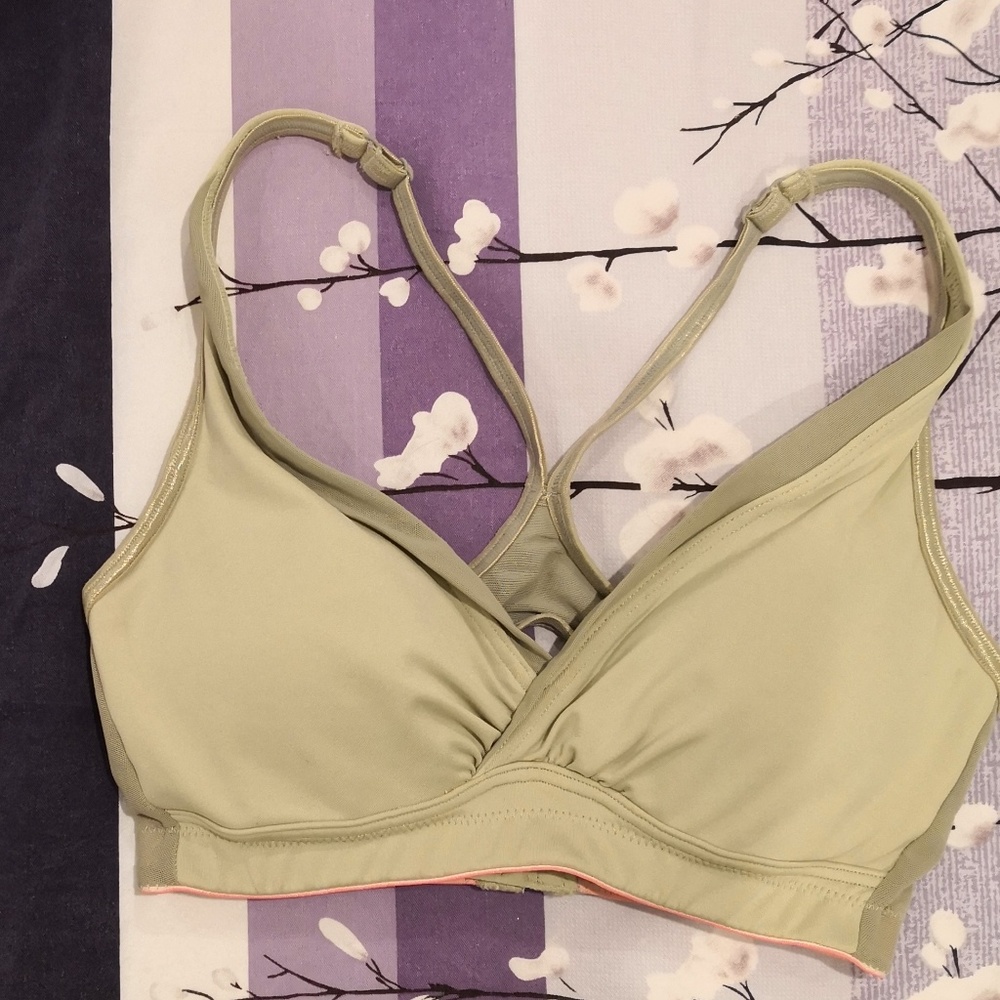 Peach John wireless racerback sports bra